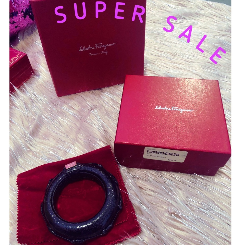 💯authentic bracelet salvatore ferragamo